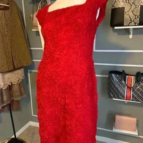 Adrianna Papell - Picture 6 of 13